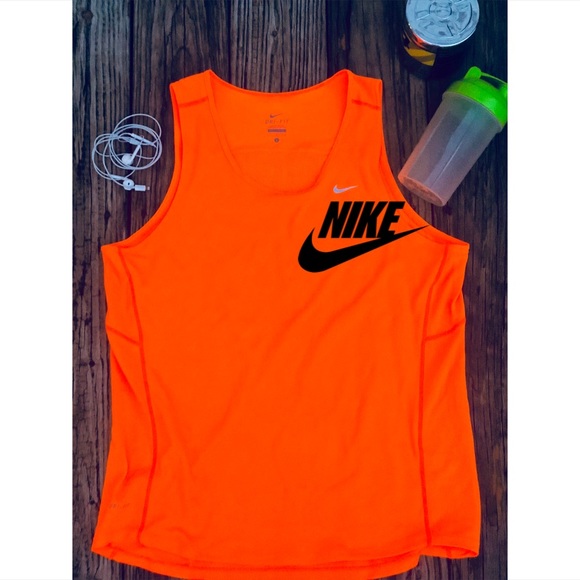 nike workout tanks mens